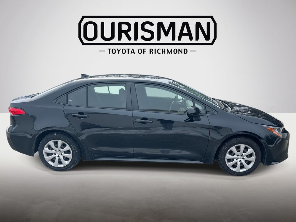 Used 2022 Toyota Corolla LE with VIN JTDEPMAE5NJ227933 for sale in Northfield, Minnesota