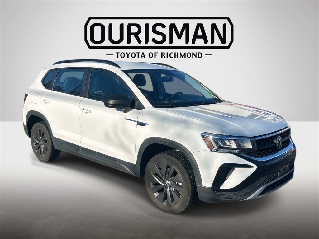 2022 Volkswagen Taos S's photo