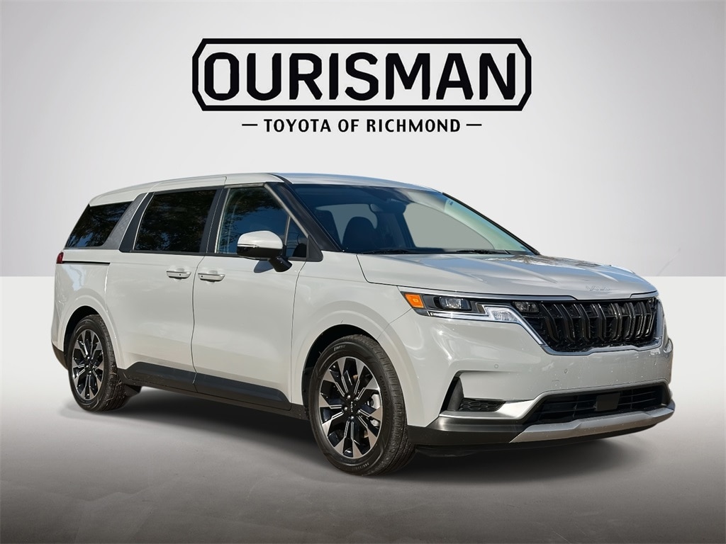 2024 Kia Carnival EX