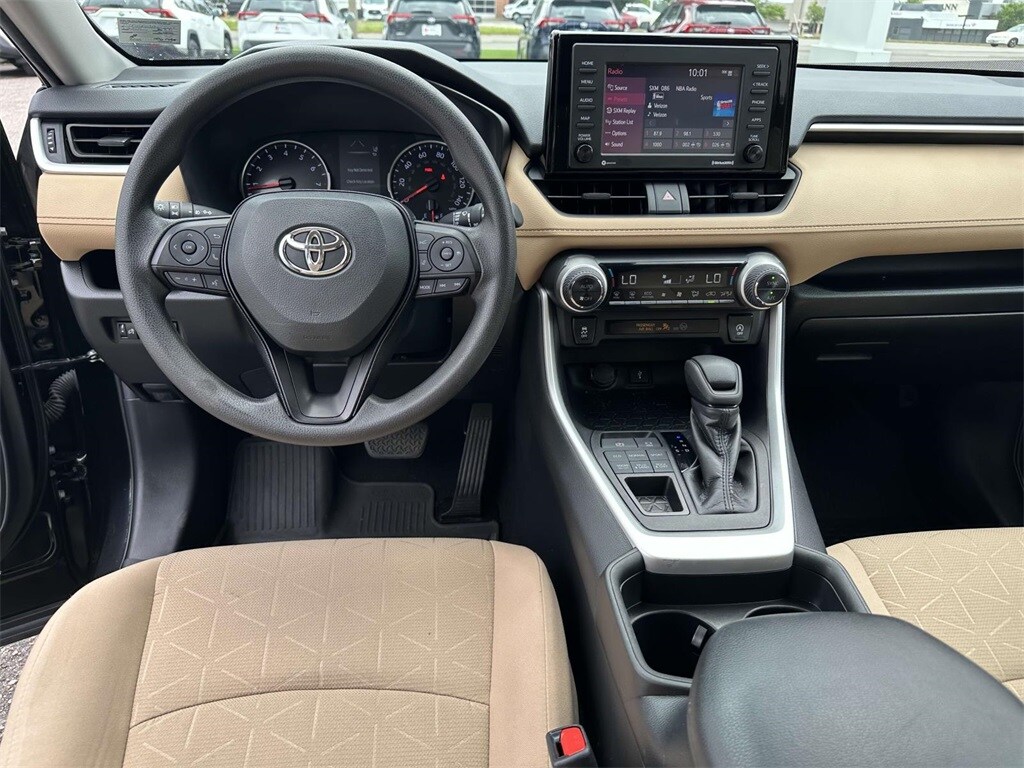 Used 2021 Toyota RAV4 XLE with VIN 2T3P1RFV9MW151648 for sale in Henrico, VA