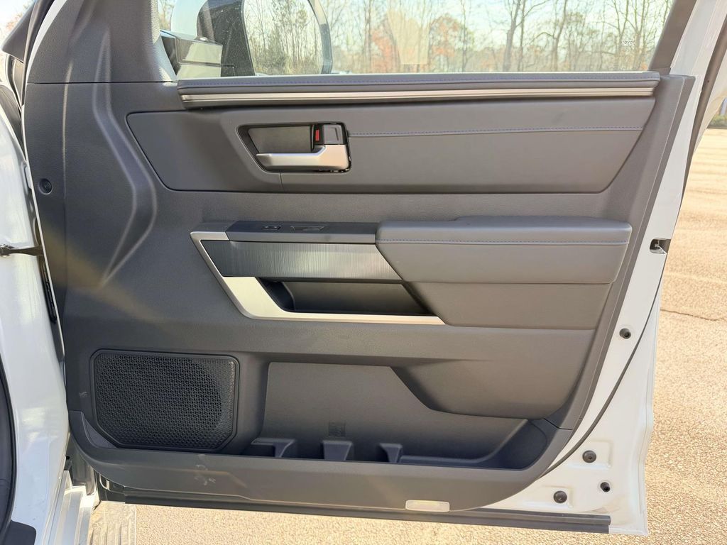 2026 Toyota Sequoia Platinum - Photo 10