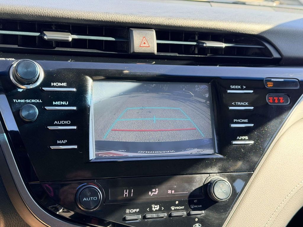 Used 2019 Toyota Camry SE Sedan