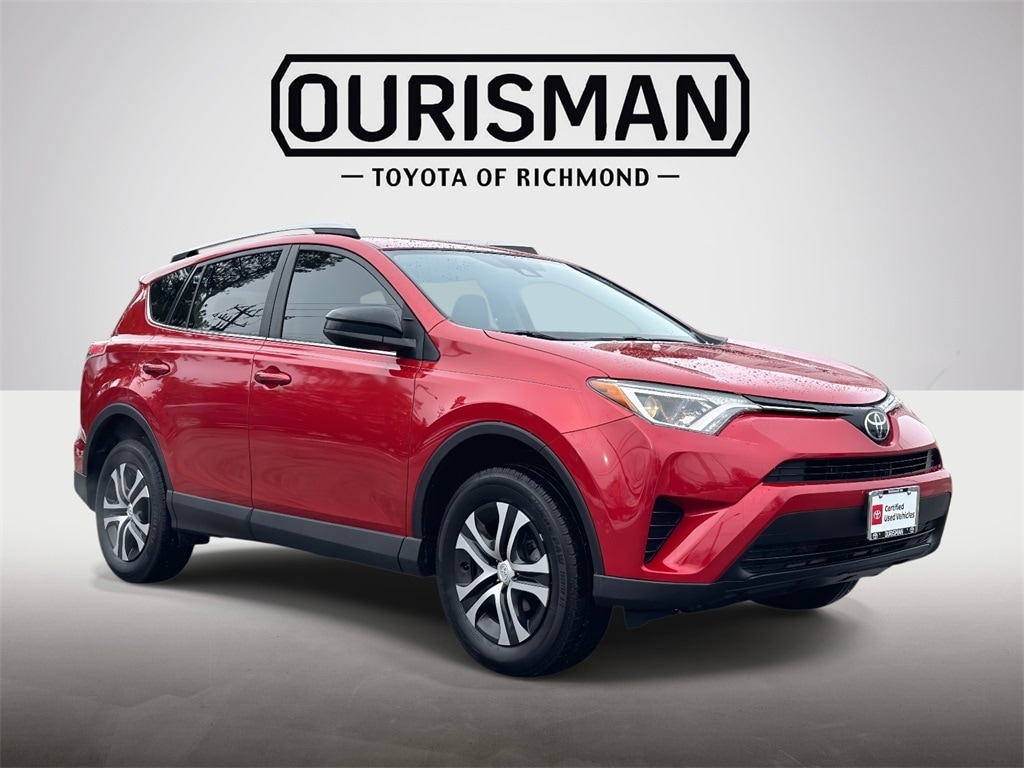 2017 Toyota RAV4 LE's photo