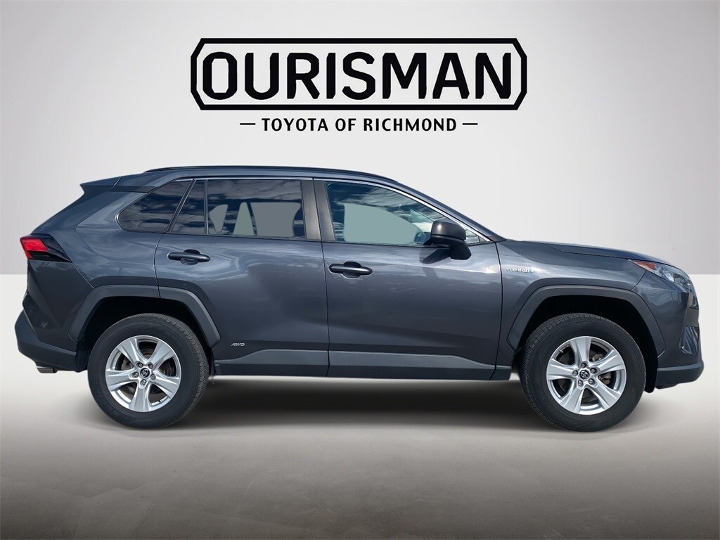 2020 Toyota RAV4 Hybrid LE photo 2
