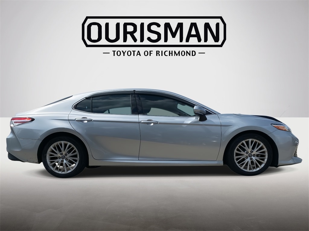 Used 2018 Toyota Camry XLE with VIN 4T1B11HK3JU037504 for sale in Henrico, VA
