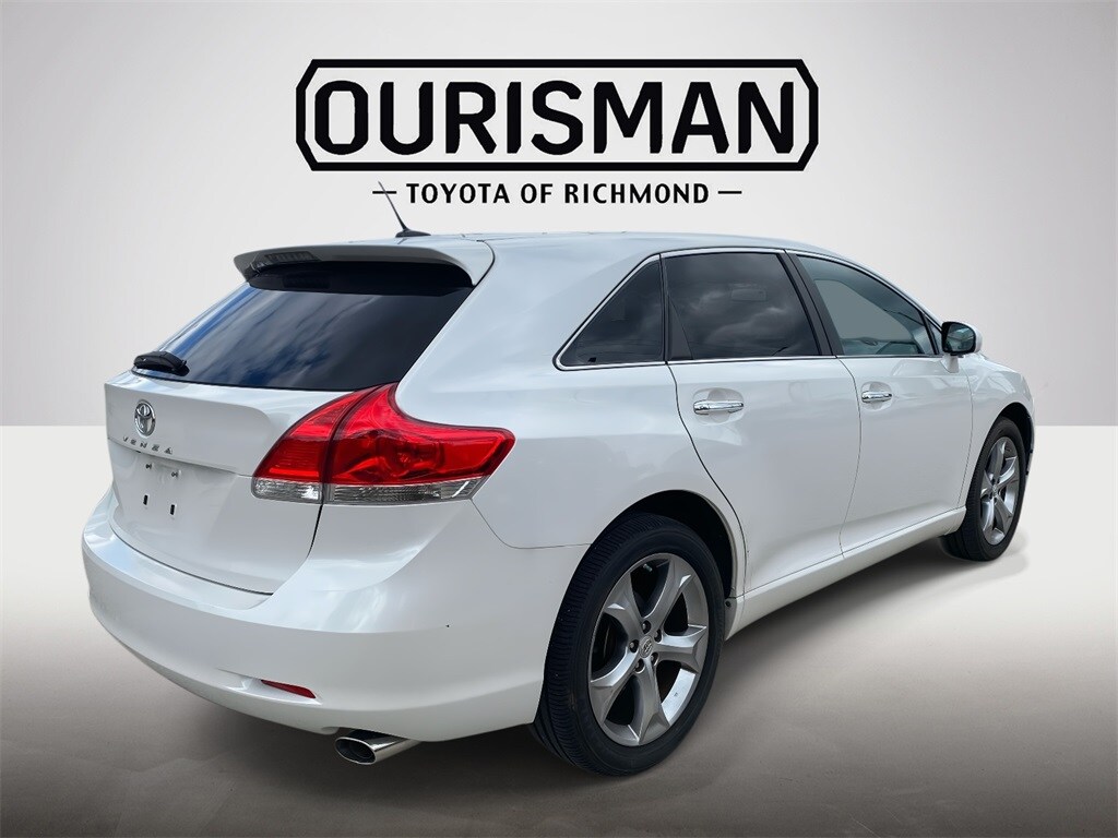 2010 Toyota Venza Base photo 3