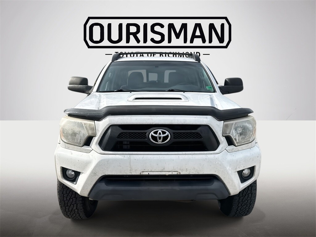 2015 Toyota Tacoma Base photo 2