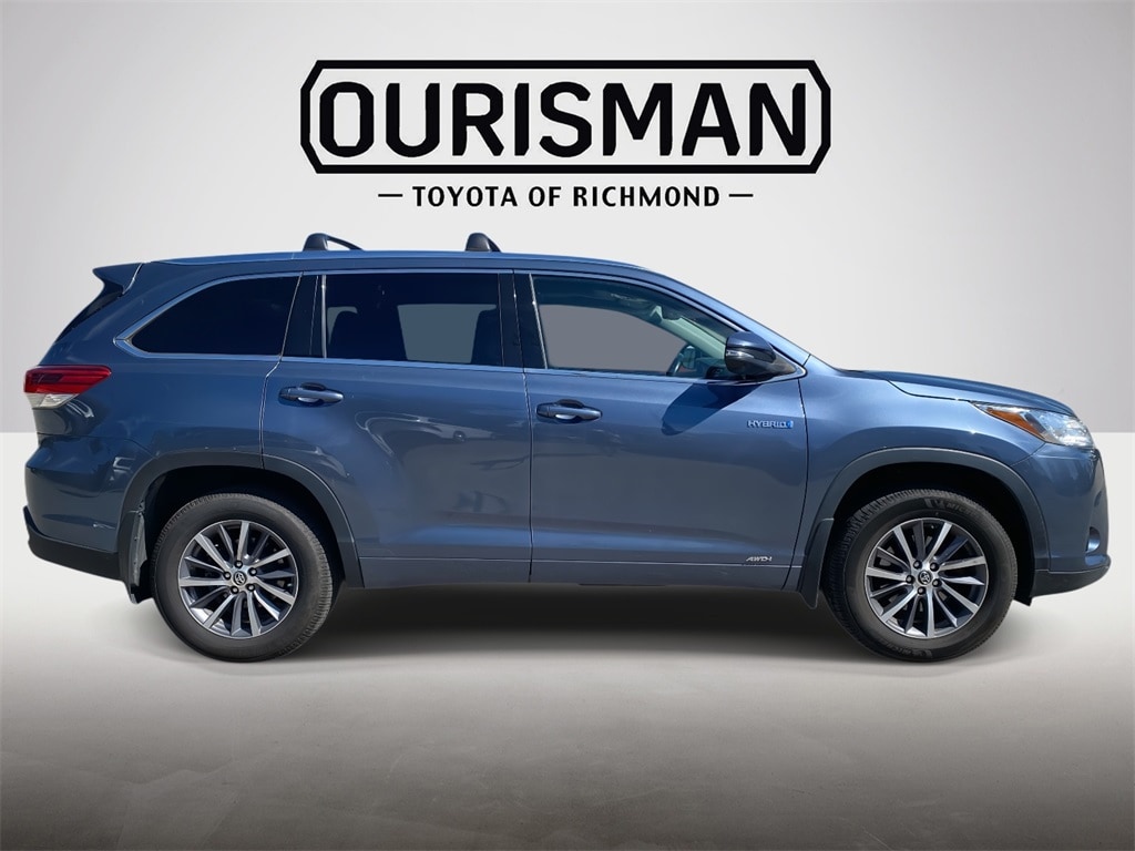 Used 2018 Toyota Highlander XLE with VIN 5TDJGRFH9JS046281 for sale in Henrico, VA