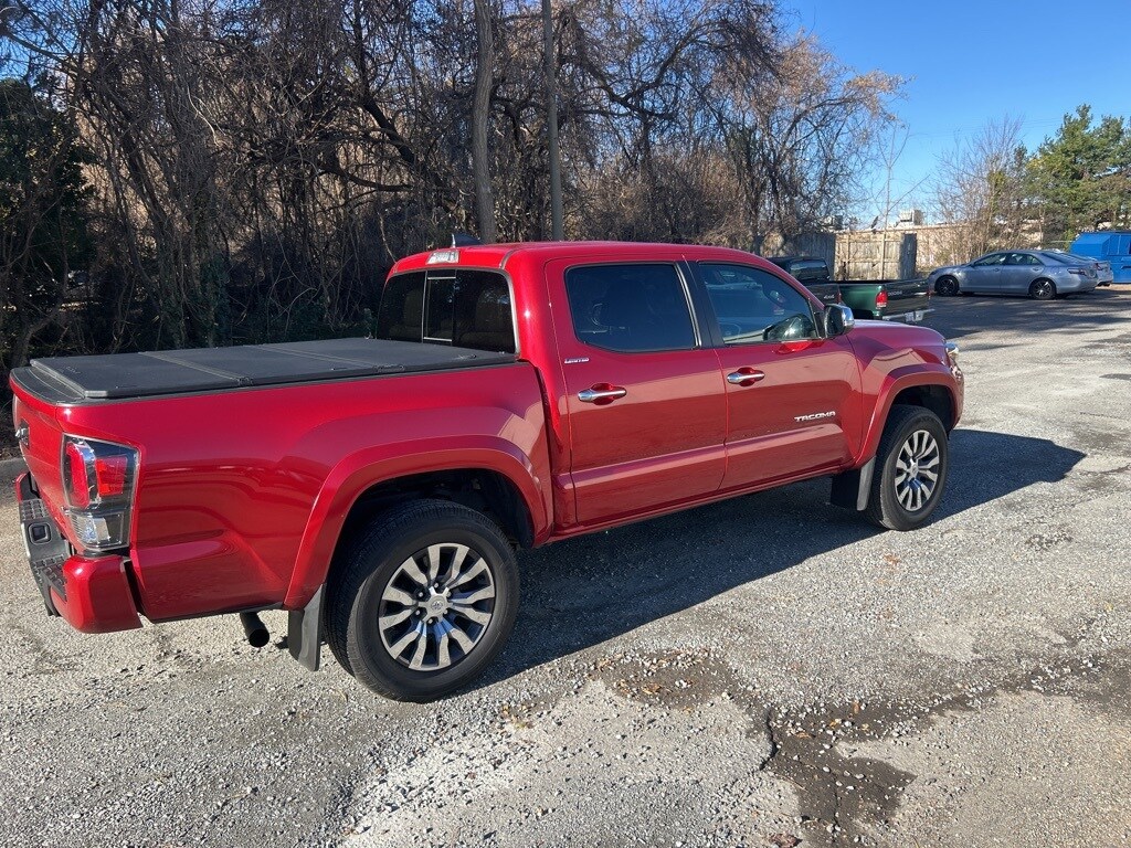 2023 Toyota Tacoma Limited photo 3