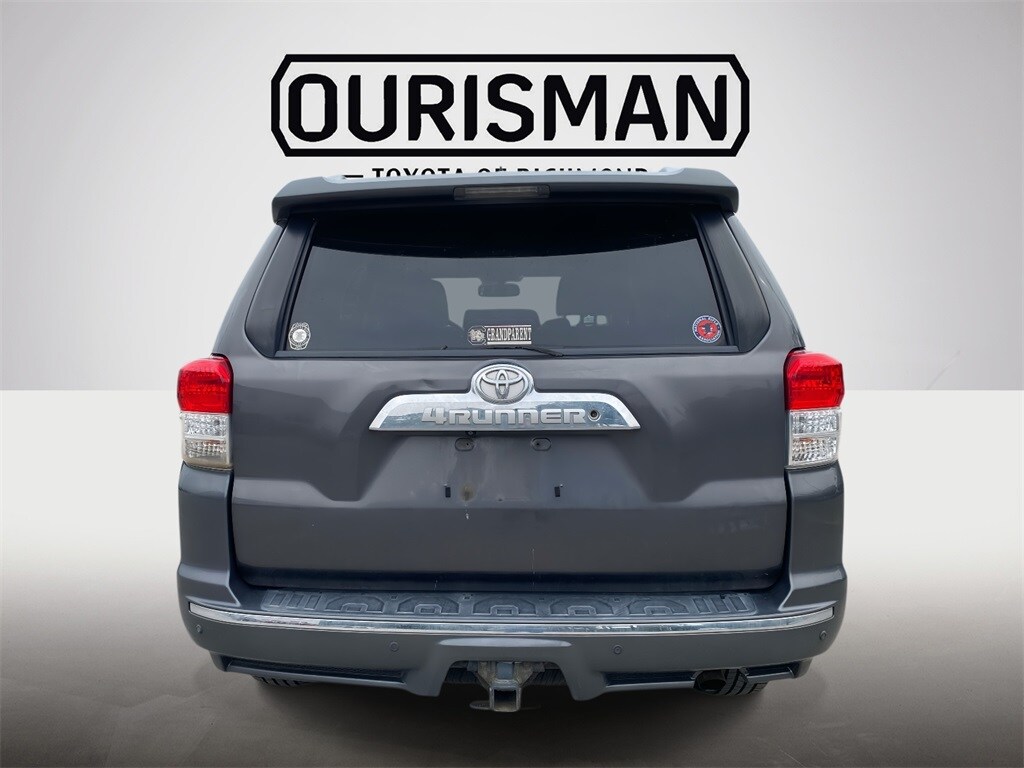 2011 Toyota 4Runner SR5 Premium photo 4