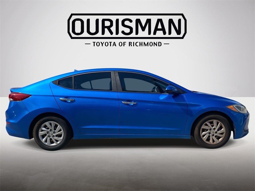 Used 2017 Hyundai Elantra SE with VIN KMHD74LFXHU423429 for sale in Henrico, VA