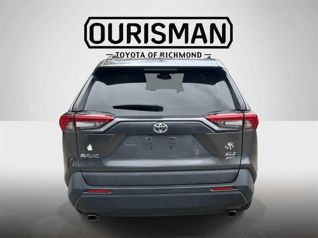 Used 2021 Toyota RAV4 XLE SUV