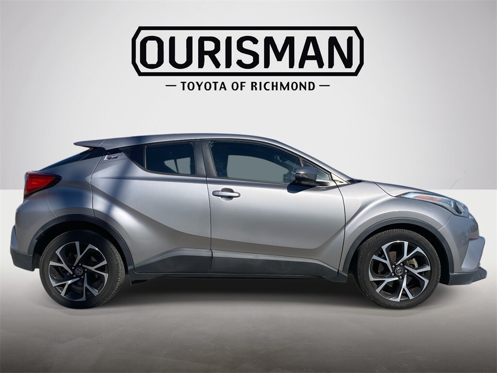 2018 Toyota C-HR XLE Premium photo 2