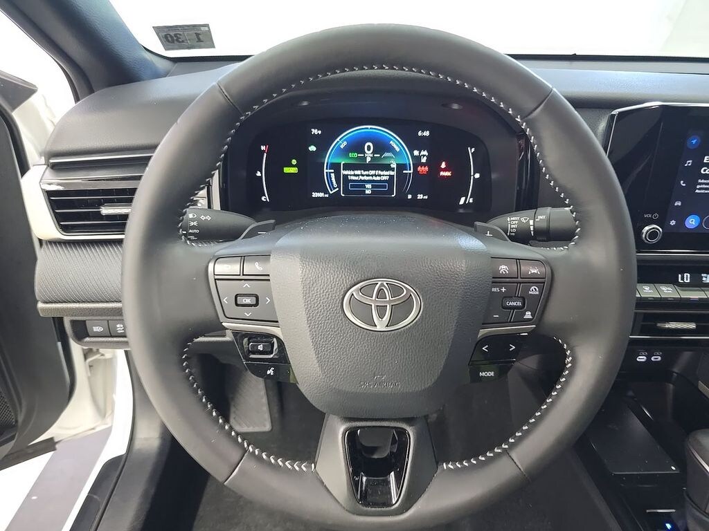 Used 2025 Toyota Camry SE Sedan