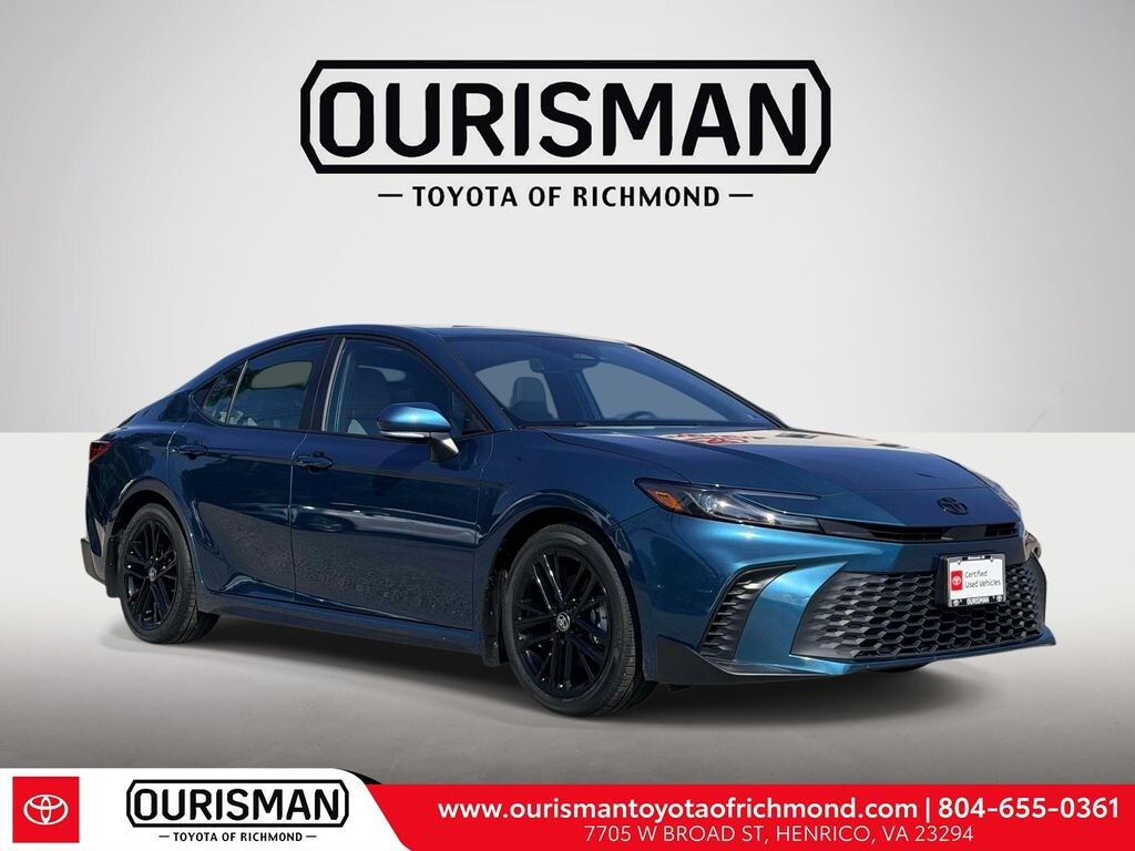 Used 2025 Toyota Camry SE Sedan