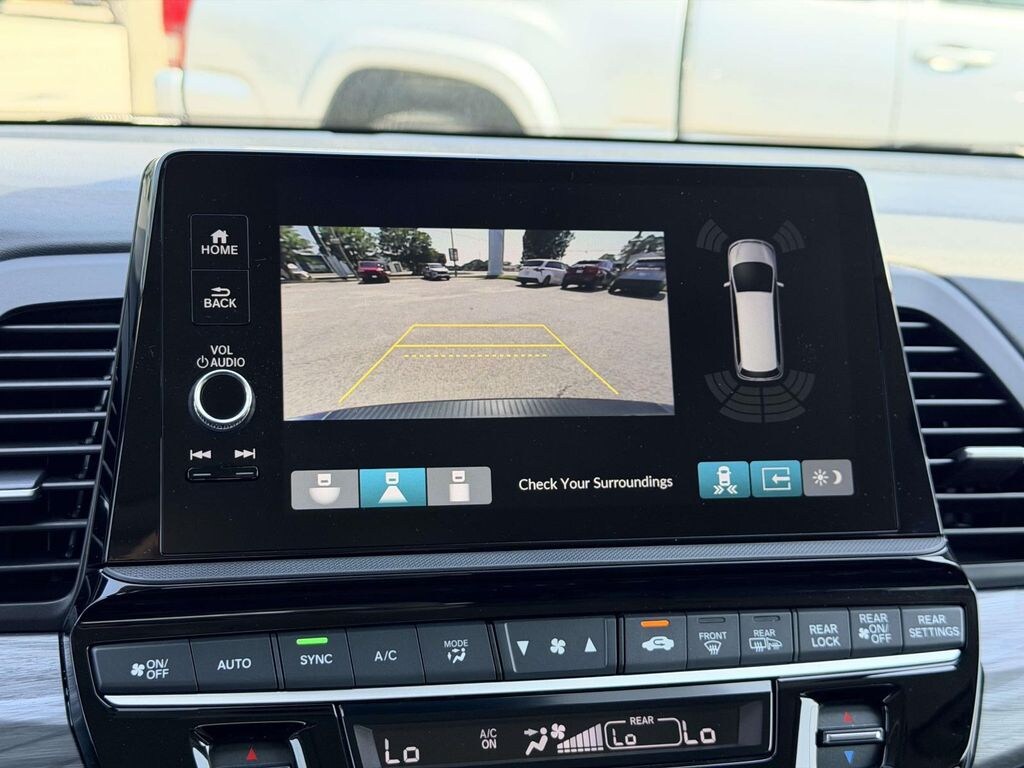 Used 2025 Honda Odyssey Elite Minivan/Van