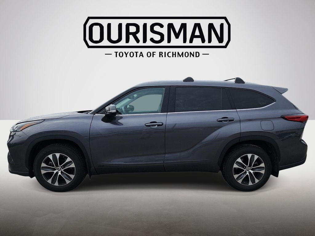 Used 2022 Toyota Highlander Hybrid XLE SUV