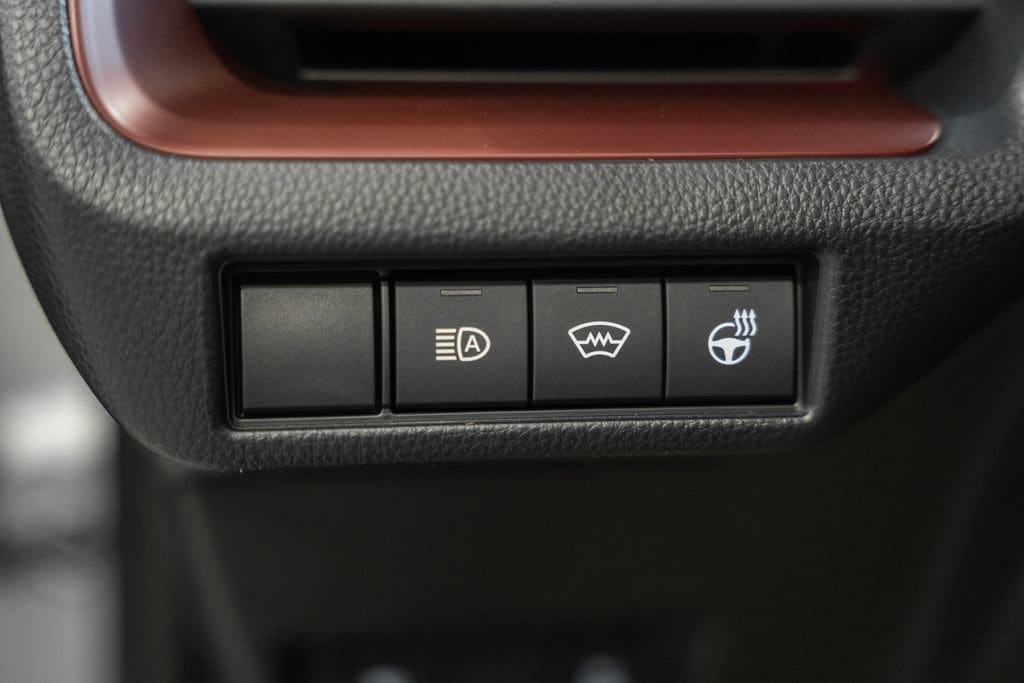 2026 Toyota Prius Plug-in Hybrid XSE - Photo 32