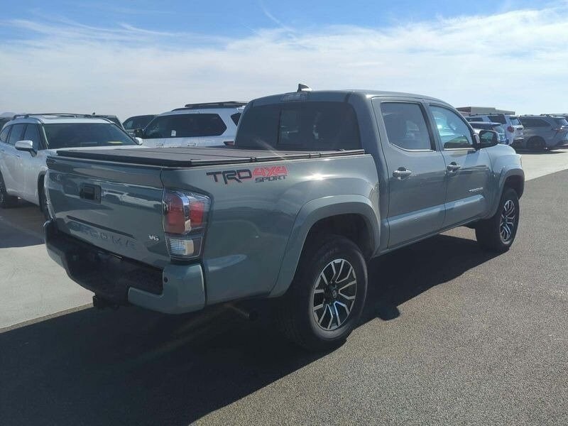 2023 Toyota Tacoma TRD Sport photo 4