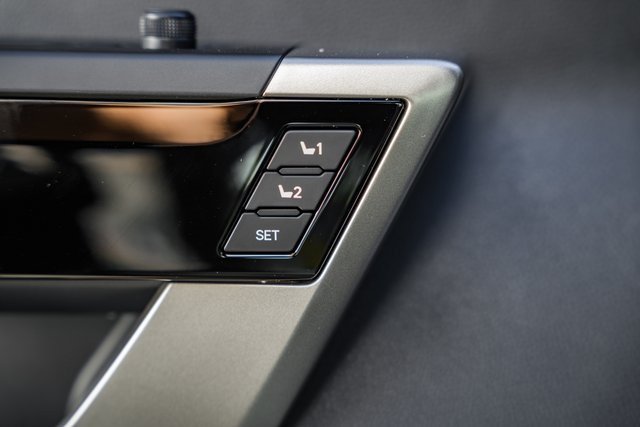 2026 Toyota Tundra Limited - Photo 35