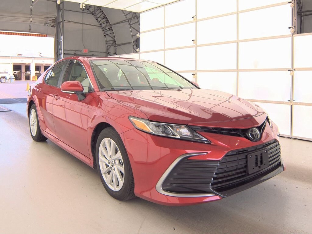 2024 Toyota Camry LE photo 3