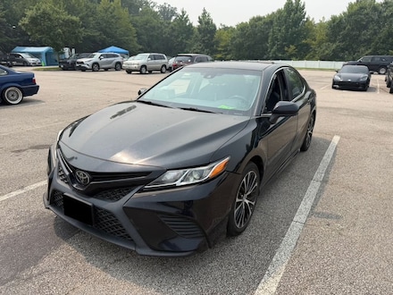 2019 Toyota Camry SE Sedan