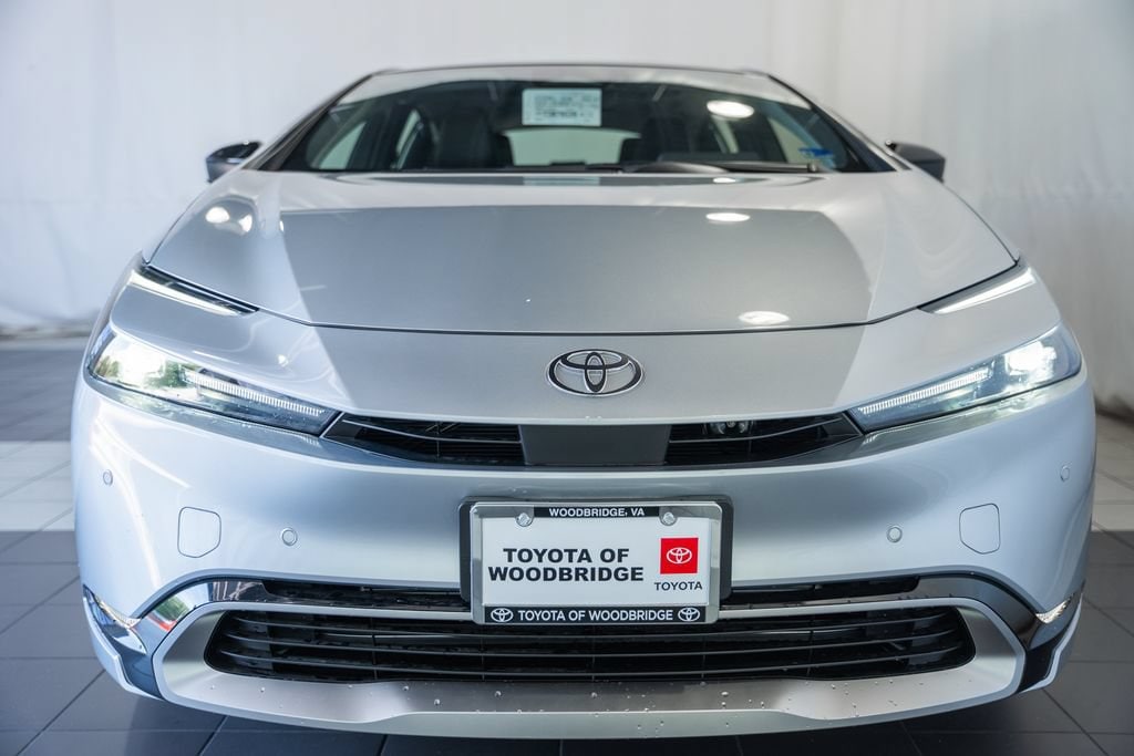 2026 Toyota Prius Plug-in Hybrid XSE - Photo 2
