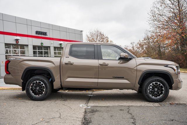 2026 Toyota Tundra SR5 CrewMax photo 4