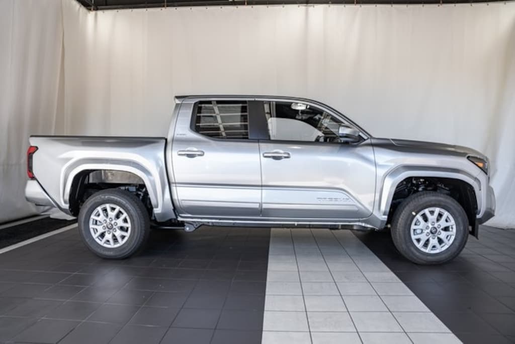 New 2025 Toyota Tacoma SR5 Truck Double Cab