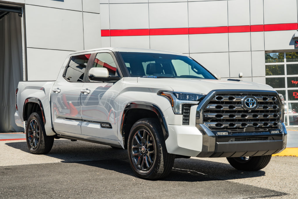 2024 Toyota Tundra Hybrid Platinum Truck