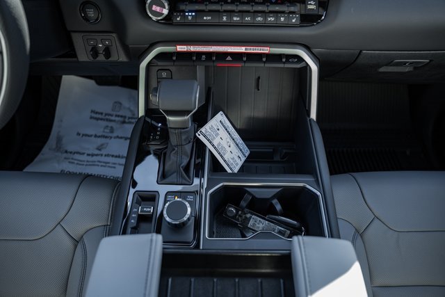 2026 Toyota Tundra Limited - Photo 29