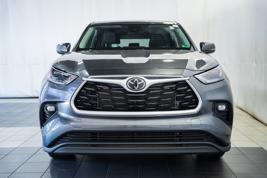 Used 2023 Toyota Highlander LE SUV