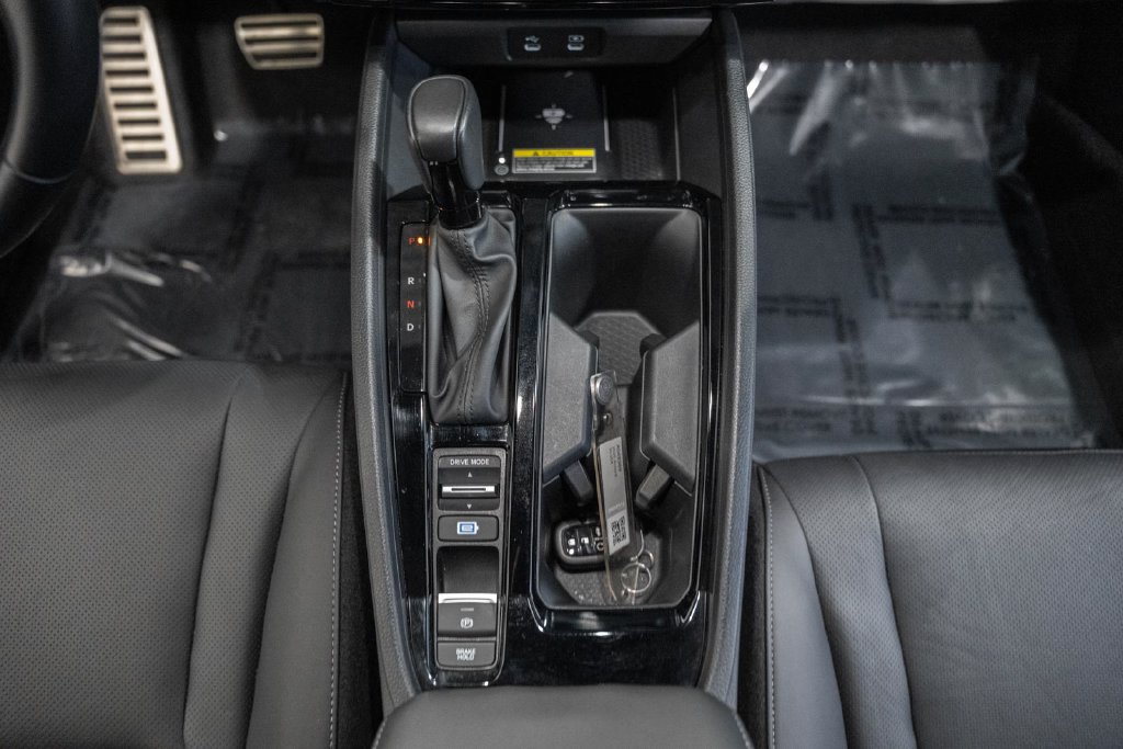2025 Honda Accord Hybrid Sport-L - Photo 17