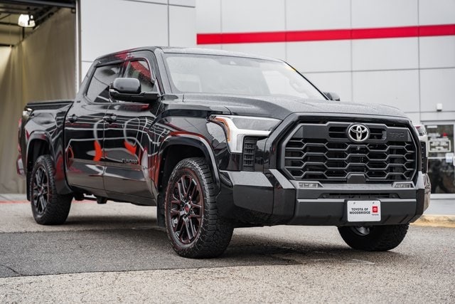 2023 Toyota Tundra SR5's photo