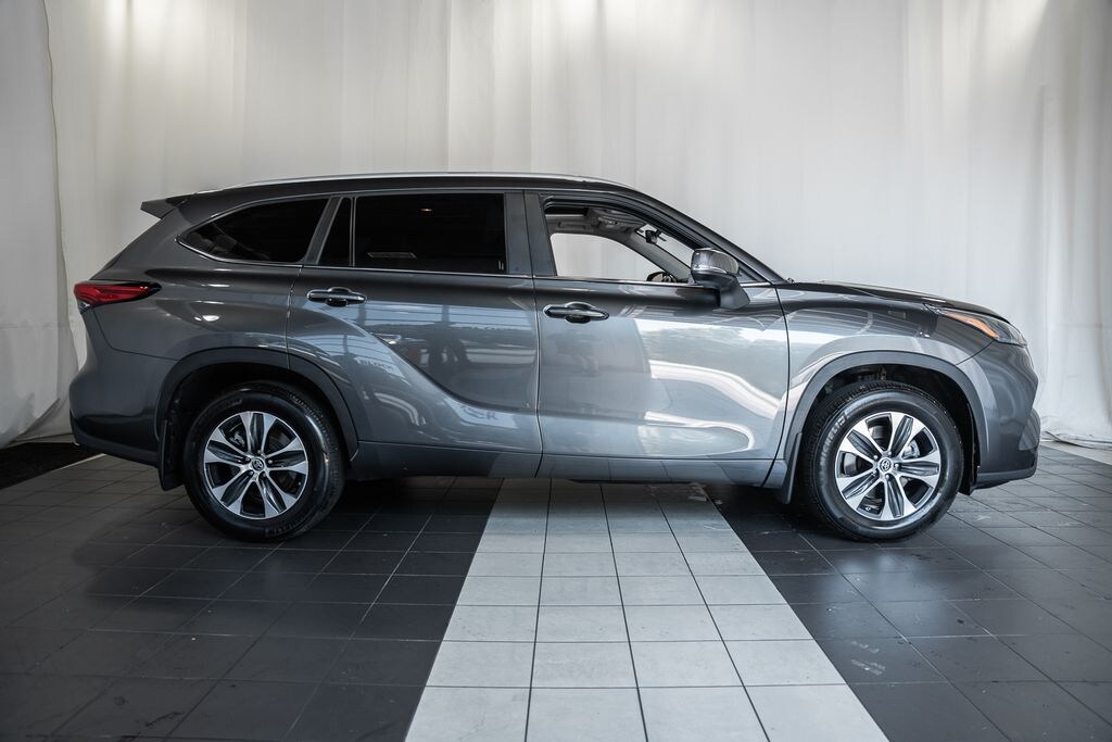 Used 2023 Toyota Highlander XLE SUV
