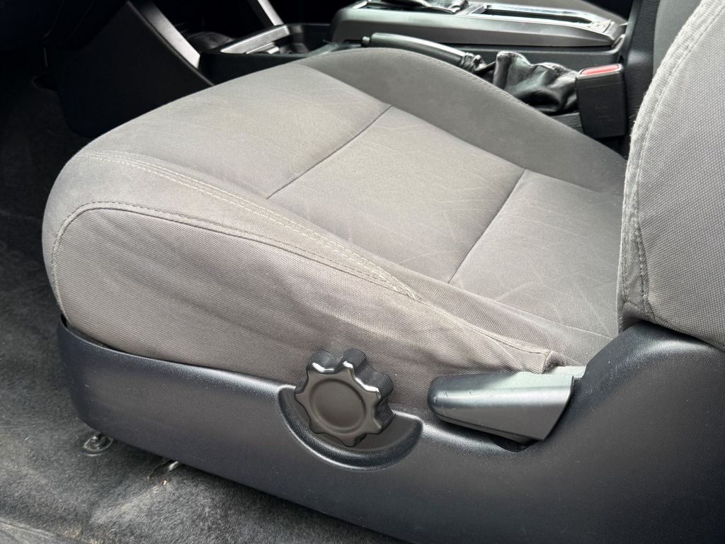 2019 Toyota Tacoma TRD Sport - Photo 20