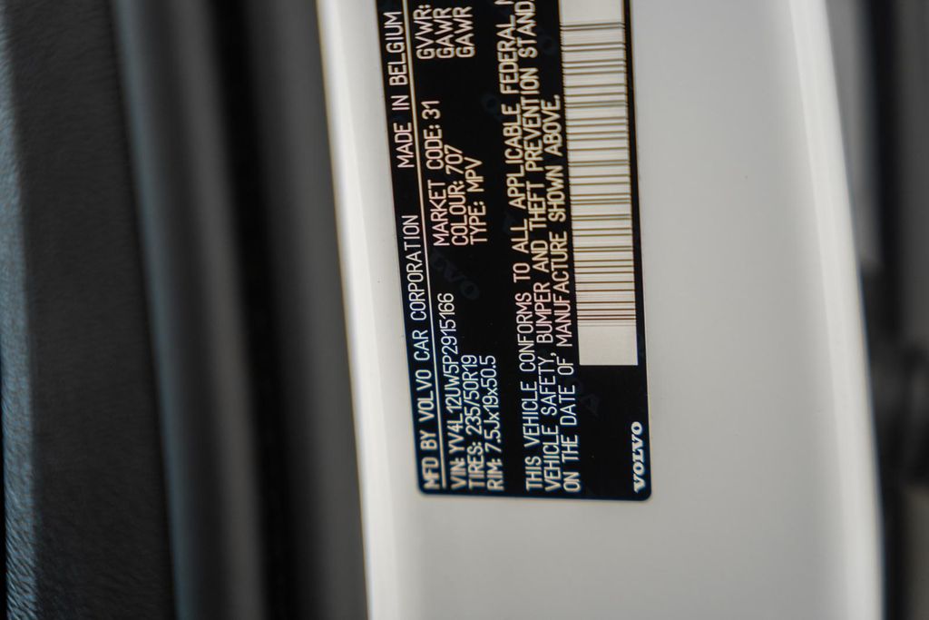 2023 Volvo XC40 Plus - Photo 43