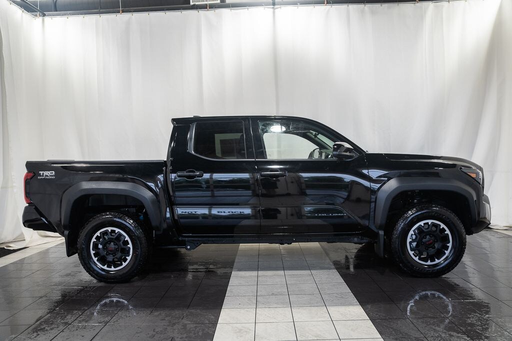 Used 2025 Toyota Tacoma TRD Off-Road Truck