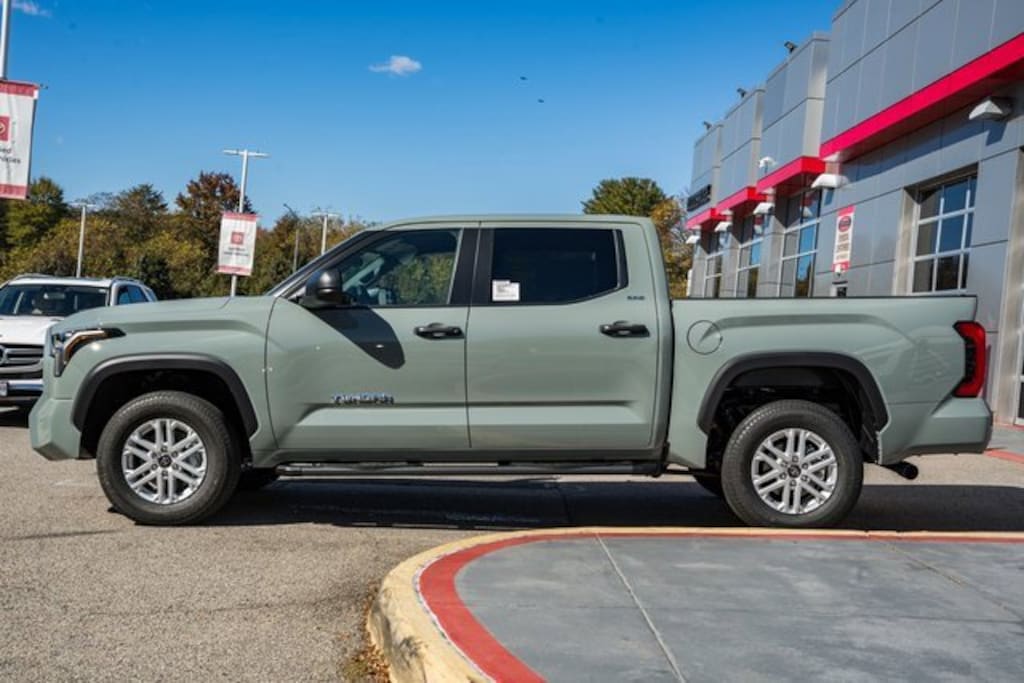 New 2026 Toyota Tundra SR5 Truck CrewMax