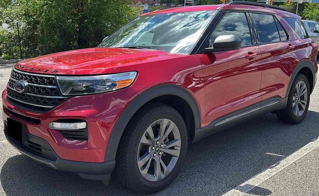 2021 Ford Explorer XLT 4WD's photo