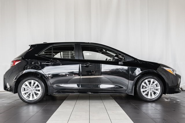 2024 Toyota Corolla SE photo 3