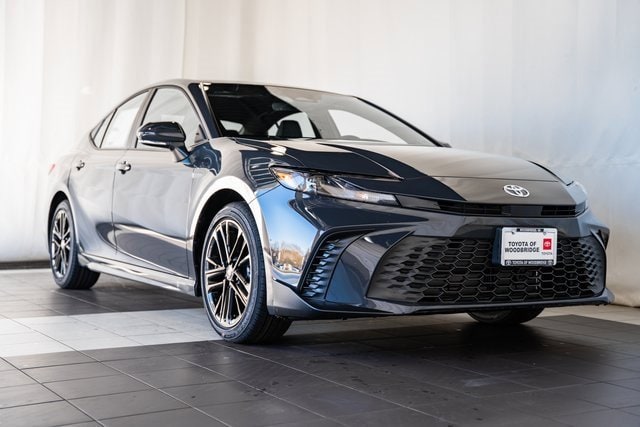 2026 Toyota Camry SE's photo