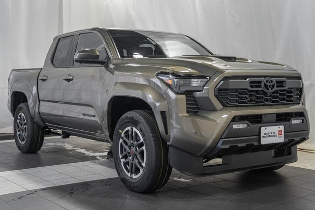 2026 Toyota Tacoma TRD Sport's photo