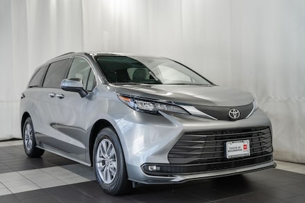 2026 Toyota Sienna XLE Minivan/Van