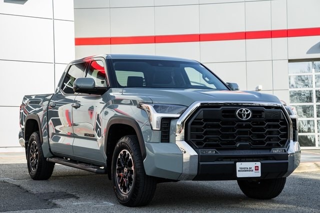 2022 Toyota Tundra SR5's photo