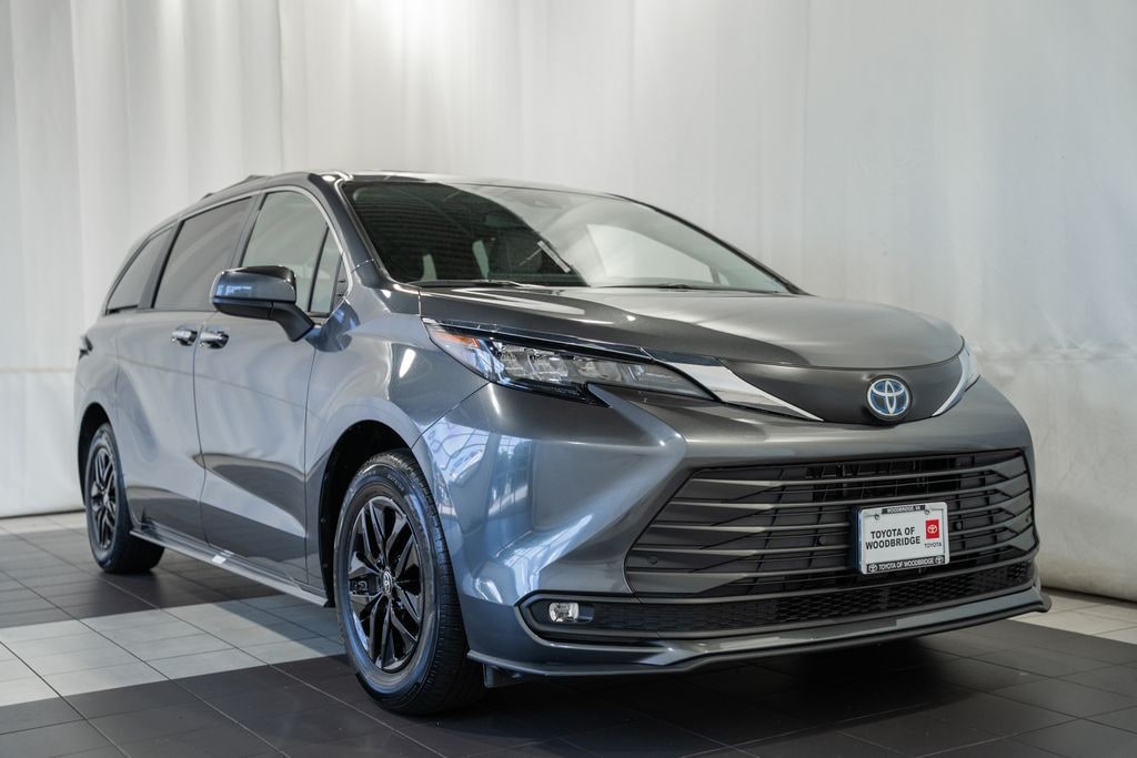 Certified 2025 Toyota Sienna XLE Minivan/Van