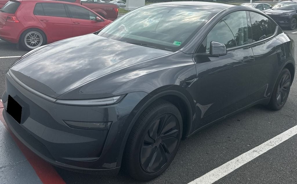 Used 2026 Tesla Model Y Premium with VIN 7SAYGDED1TF519570 for sale in Woodbridge, VA