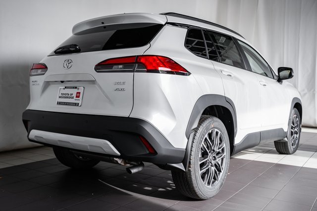 2026 Toyota Corolla Cross XLE photo 3