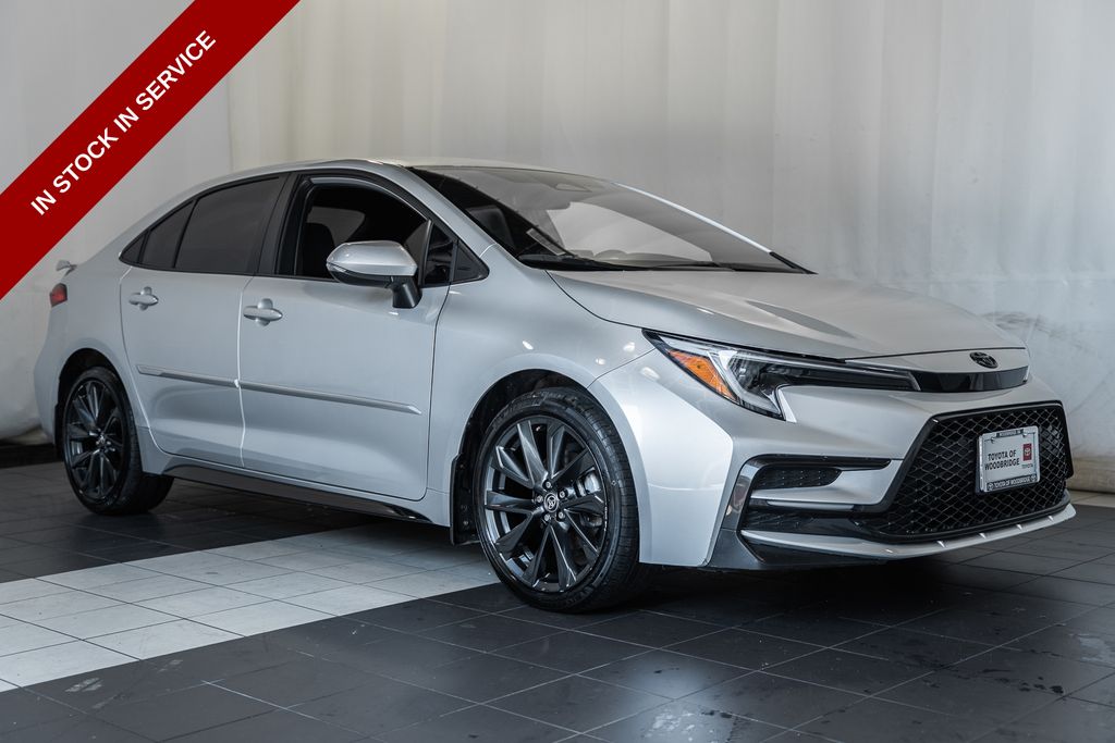 2025 Toyota Corolla SE CVT's photo