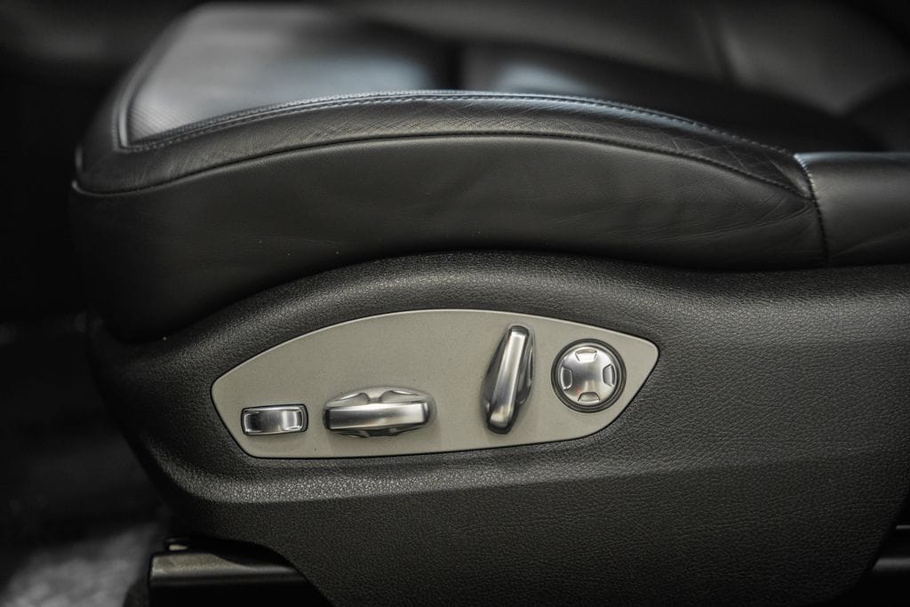 2022 Porsche Macan Base - Photo 35